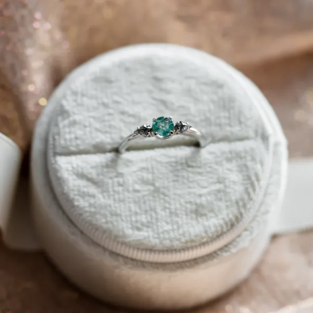 Gold ring with emerald and kite salt and pepper diamonds KIM Image