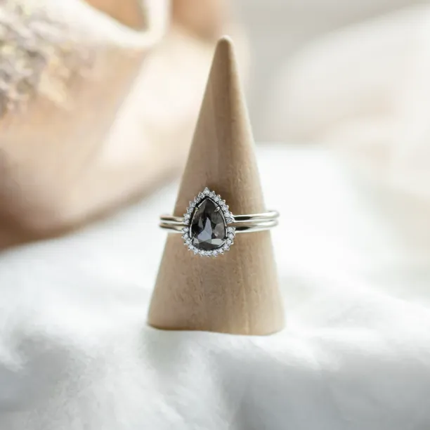 Engagement set of rings with diamonds ASHLEY Image