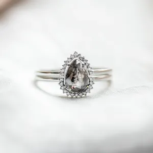 Engagement set of rings with diamonds ASHLEY