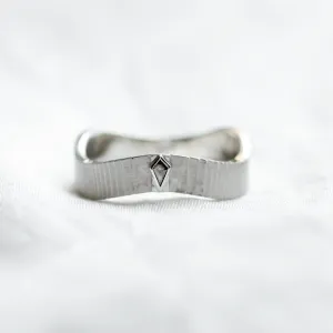 Pánský prsten s kite salt and pepper diamantem CHARLIE