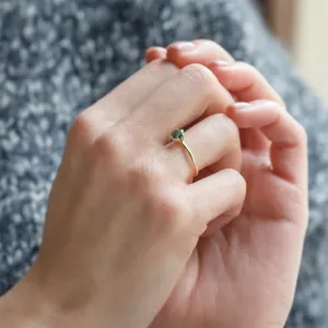 Minimalist engagement ring with moss agate MAGGIE Thumbnail