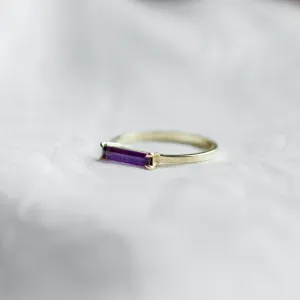 Gold ring with baguette amethyst AYLA Thumbnail