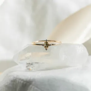 Zlatý prsten s champagne diamantem KYLIE Thumbnail