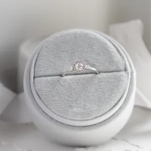 Netradiční zásnubní prsten s diamanty CARLITA Thumbnail