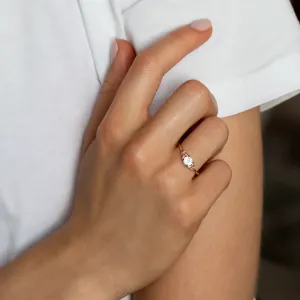 Zlatý zásnubní prsten s měsíčním kamenem DARLEEN Thumbnail