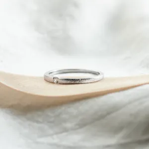 Minimalist engagement ring CHER Thumbnail