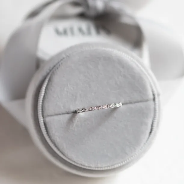 Elegantní half eternity prsten s diamanty CHRISTIE Image