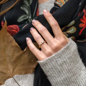 Twig-shaped ring with salt and pepper diamond DREAM