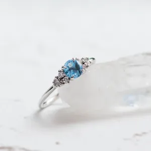 Zlatý prsten se švýcarským topazem a diamanty LUCIDE Thumbnail