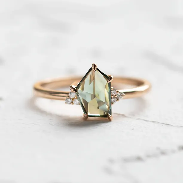 Zlatý prsten s modrozeleným safírem VIVA Image