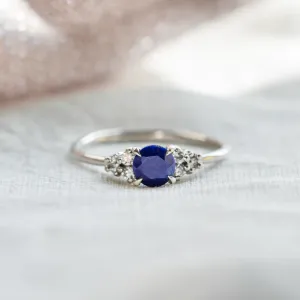 Zlatý prsten s centrálním lapis lazuli a diamanty ROYAL Thumbnail