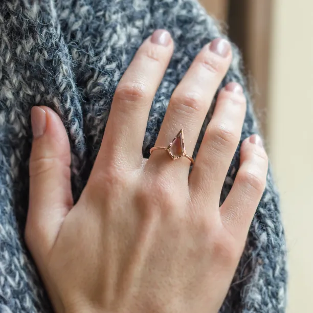 Zlatý prsten s ametrínem ve tvaru kite ADELE Image