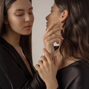 Gold ring with natural sapphire in violet colour SUZANNE Thumbnail