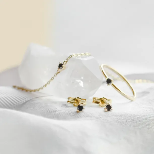 Minimalist jewelry collection with black diamond DUNCAN Image