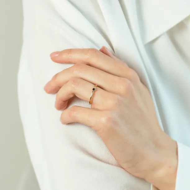 Minimalist jewelry collection with black diamond DUNCAN Image