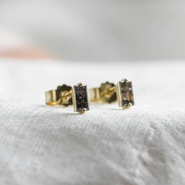 Decentní náušnice se salt and pepper diamanty PEPPE Image