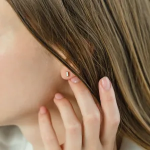 Minimalist earrings with baguette salt and pepper diamonds LOFI Thumbnail