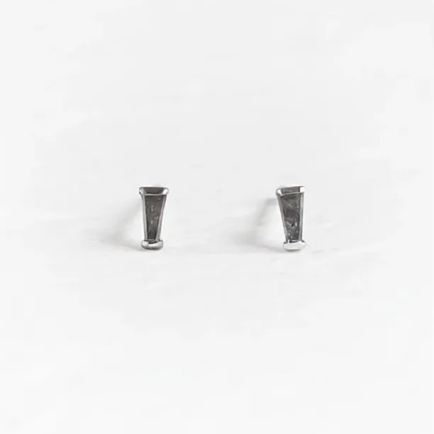 Náušnice se zúženými baguette salt and pepper diamanty GIGI Image