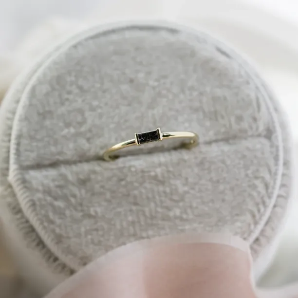 Ring in art deco style with salt'n'pepper diamond RODEO Image