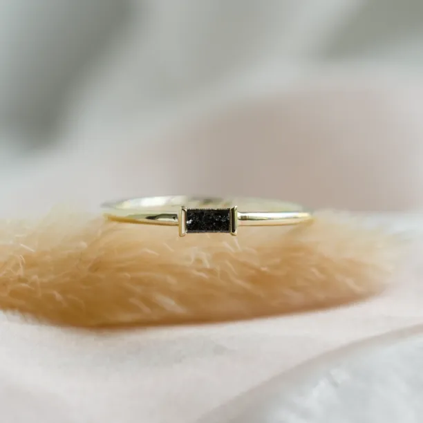 Ring in art deco style with salt'n'pepper diamond RODEO Image