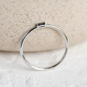 Zlatý prstýnek s baguette salt'n'pepper diamantem TORRE Thumbnail