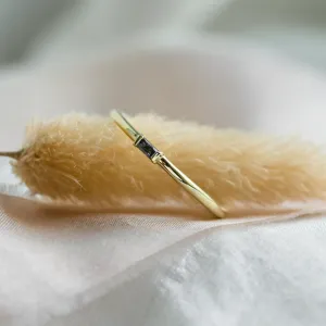 Zlatý prstýnek s baguette salt'n'pepper diamantem TORRE Thumbnail