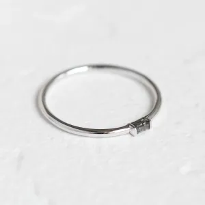 Zlatý prstýnek s baguette salt'n'pepper diamantem TORRE Thumbnail