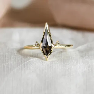 Alternative engagement ring with salt and pepper diamond CHLOE