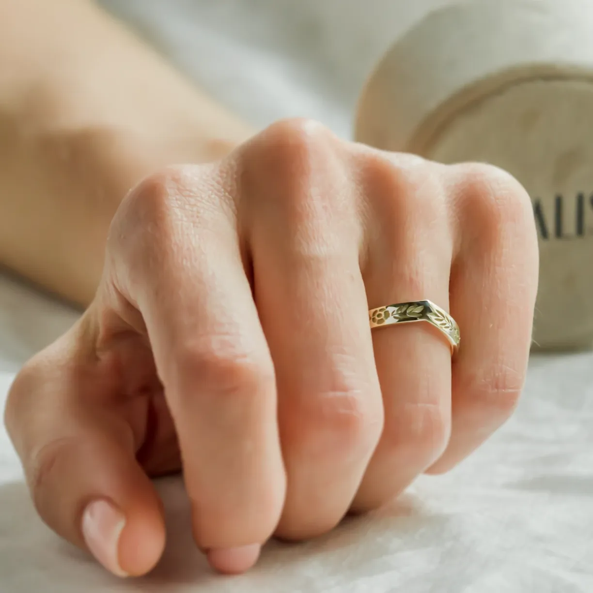 curved_yellow_gold_wedding_ring