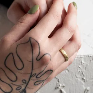 Matte wedding bands with florentine surface CALCOLO