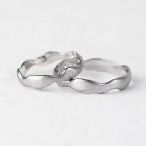 Unusual wedding rings in curved shape GOCCIO Thumbnail