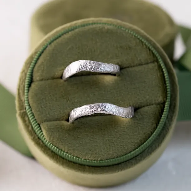 Irregular wedding bands with moon surface MUSK Image