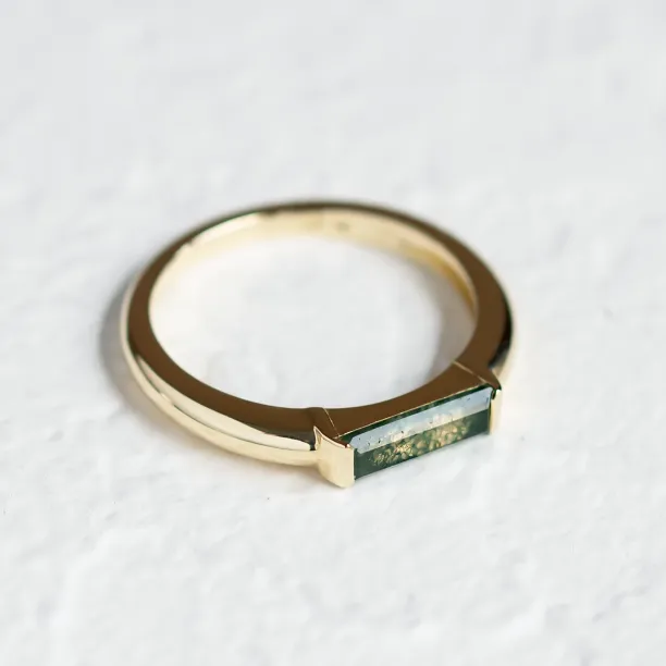 Gold ring with baguette moss agate CATHIA Image