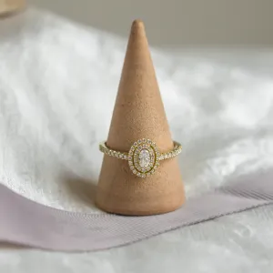 Dvojitý halo zásnubní prsten s moissanity ELEANOR Thumbnail