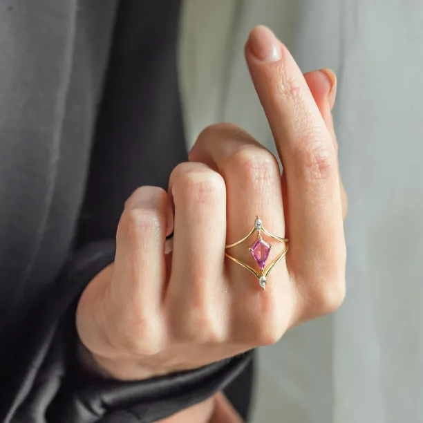 Gold split shank ring with pink sapphire and diamonds CHARAYA Image