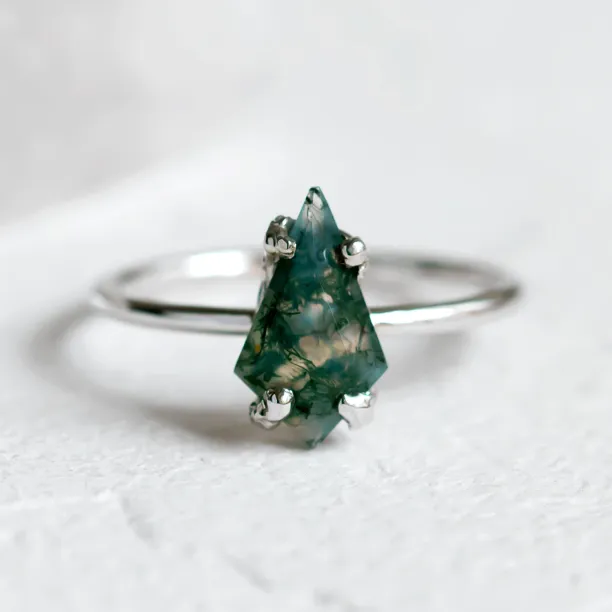 Fantasy ring with kite moss agate SAMU Image