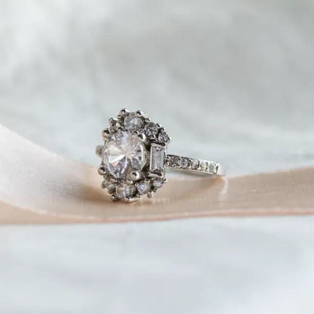Luxury engagement ring with moissanites SHINY Image