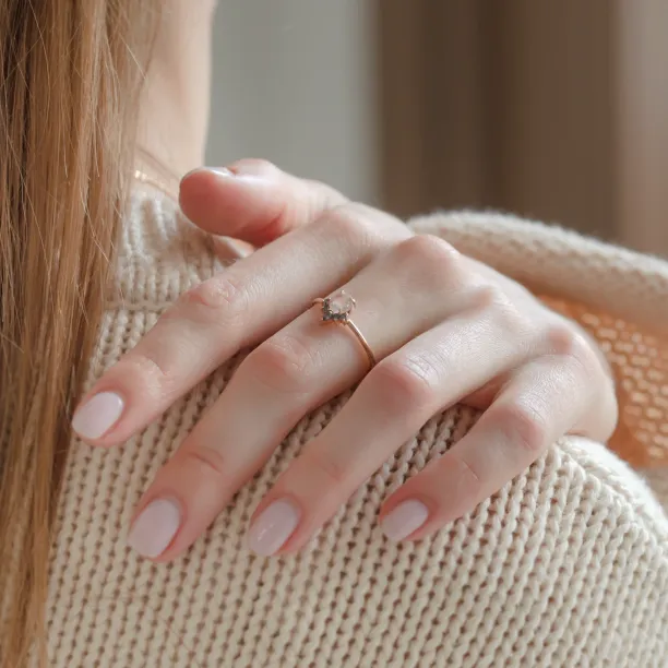 Romantic ring with morganite and salt and pepper diamonds DAPHNE Image