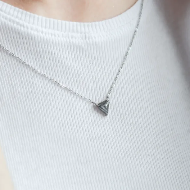 Zlatý náhrdelník se superman salt and pepper diamantem CANBERRA Image