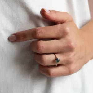 Unusual engagement ring with moss agate and organic bezel AVERIL Thumbnail