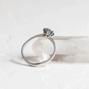 Unusual engagement ring with moss agate and organic bezel AVERIL Thumbnail