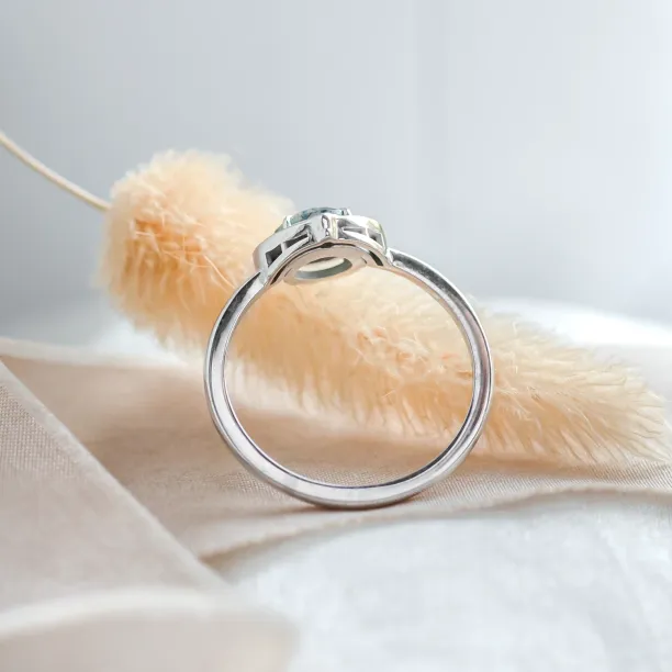 Netradiční zlatý prsten s mechovým achátem a diamanty BILBO Image