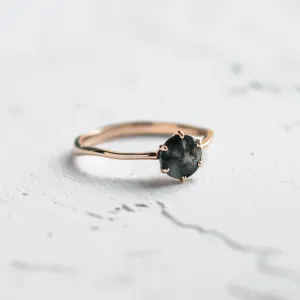 Unusual engagement ring with moss agate and organic bezel AVERIL Thumbnail