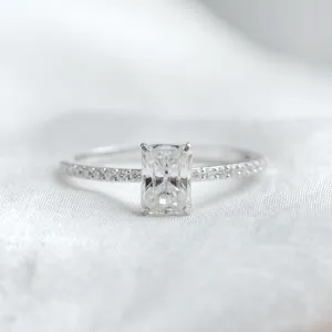 Original engagement ring with moissanites BIBI Thumbnail
