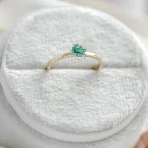 Gold engagement ring with emerald JADE Thumbnail