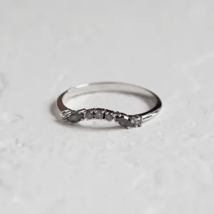 Vykrojený snubní prsten se salt and pepper diamanty WESTON Thumbnail