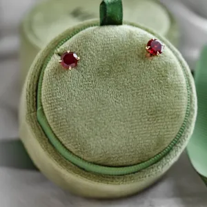 Gold earrings with garnets AMANDA Thumbnail