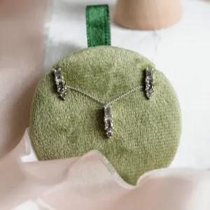 Minimalistický náhrdelník se třemi diamanty salt and pepper TRIP Thumbnail