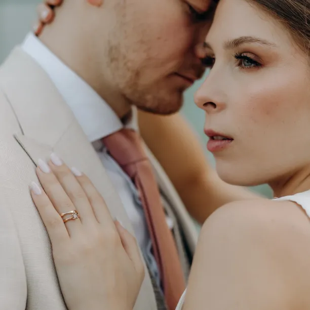 Zlatý větvičkový prsten se salt and pepper diamantem ROWYN Image