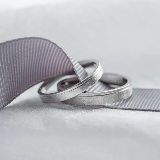 Matné škrábané snubní prsteny TOPHI Image